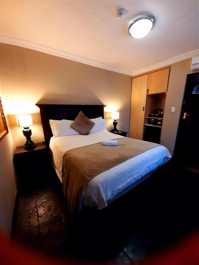 อีโคพาร์ค ลอดจ์ Hotel เซนทูเรียน ภายนอก รูปภาพ