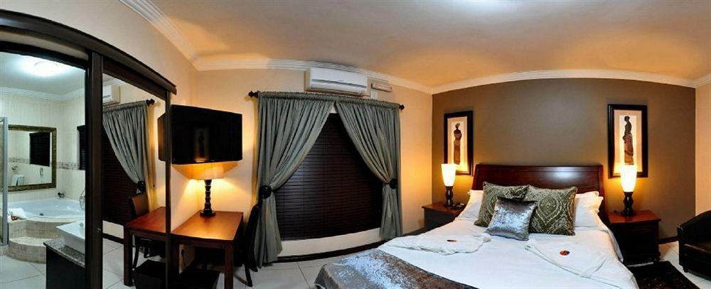 อีโคพาร์ค ลอดจ์ Hotel เซนทูเรียน ภายนอก รูปภาพ