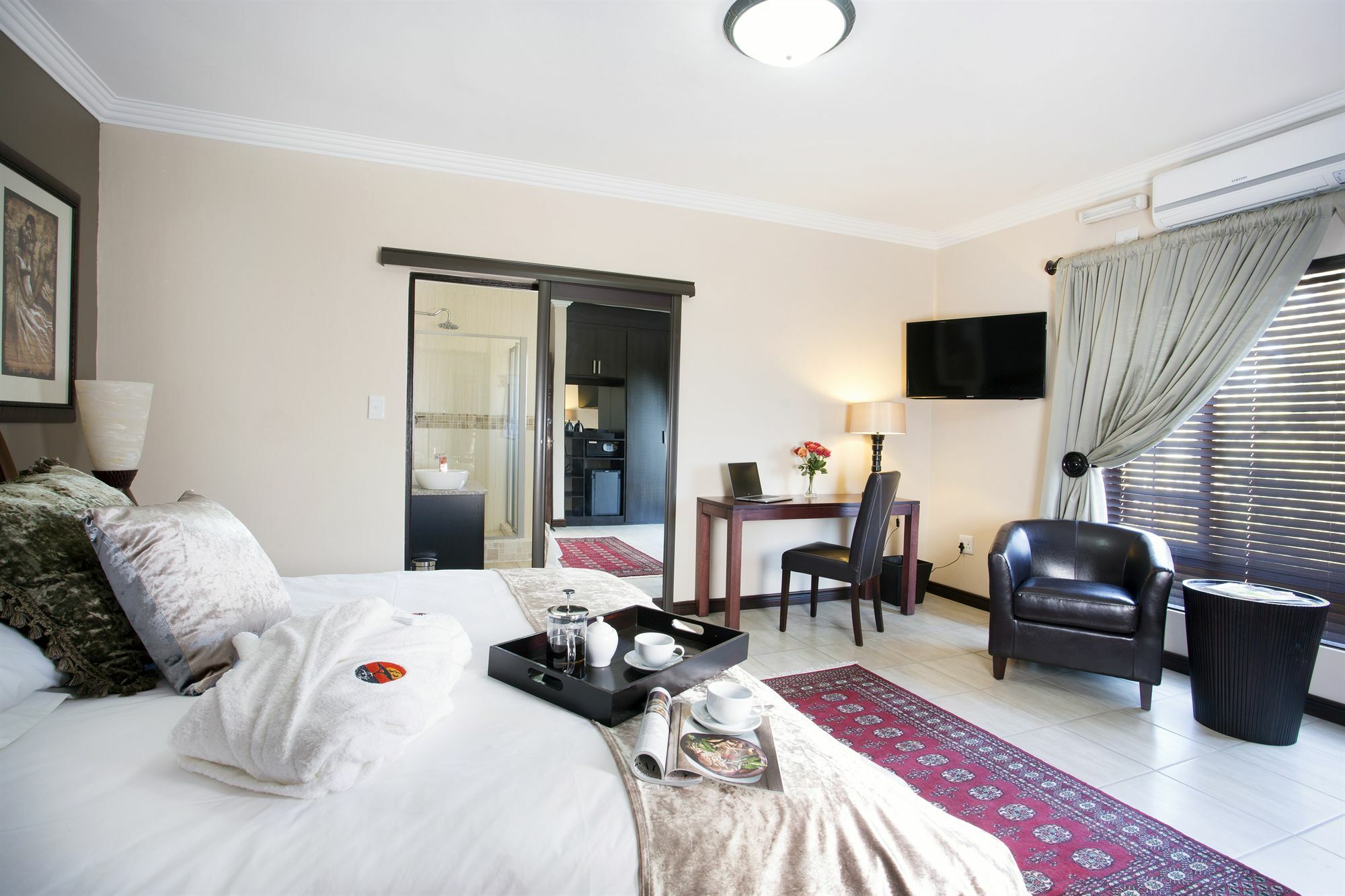 อีโคพาร์ค ลอดจ์ Hotel เซนทูเรียน ภายนอก รูปภาพ