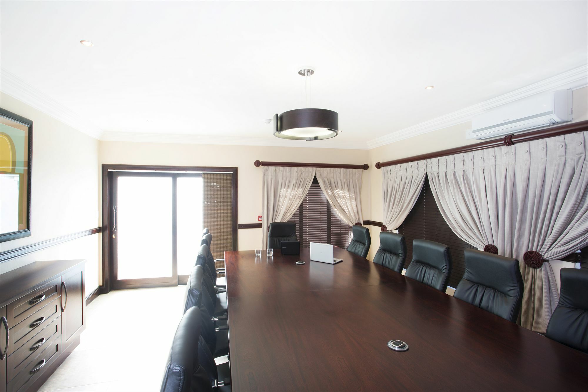 อีโคพาร์ค ลอดจ์ Hotel เซนทูเรียน ภายนอก รูปภาพ