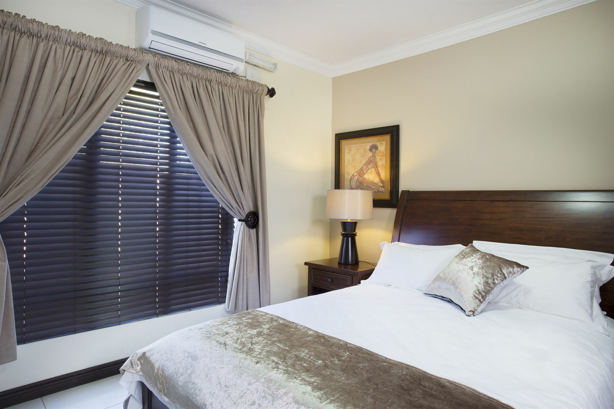 อีโคพาร์ค ลอดจ์ Hotel เซนทูเรียน ภายนอก รูปภาพ